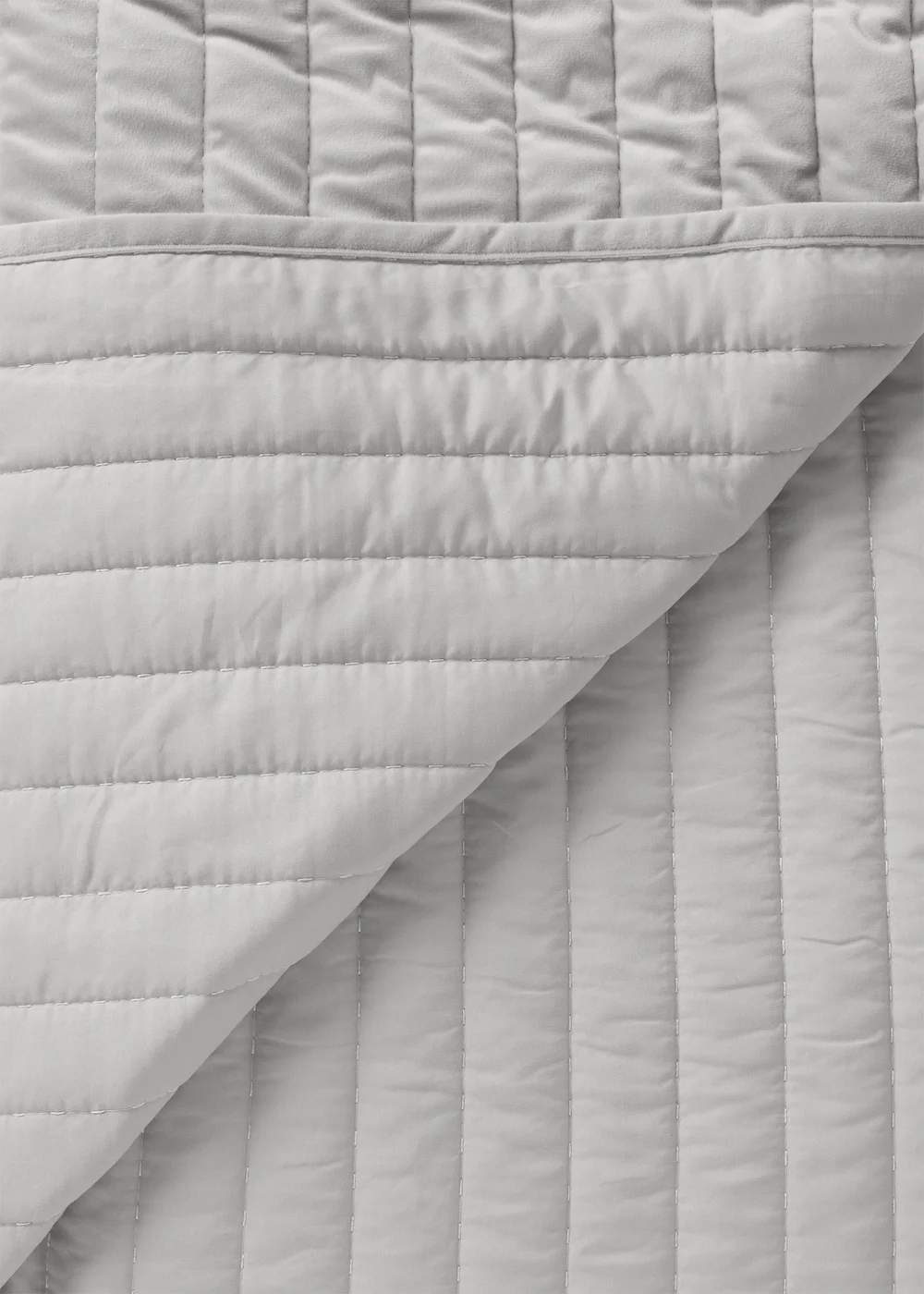 Grey Velvet Bedspread Image 2