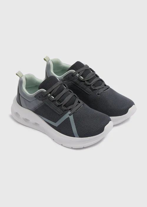 Grey Sports Trainers - Size 6 Image 1