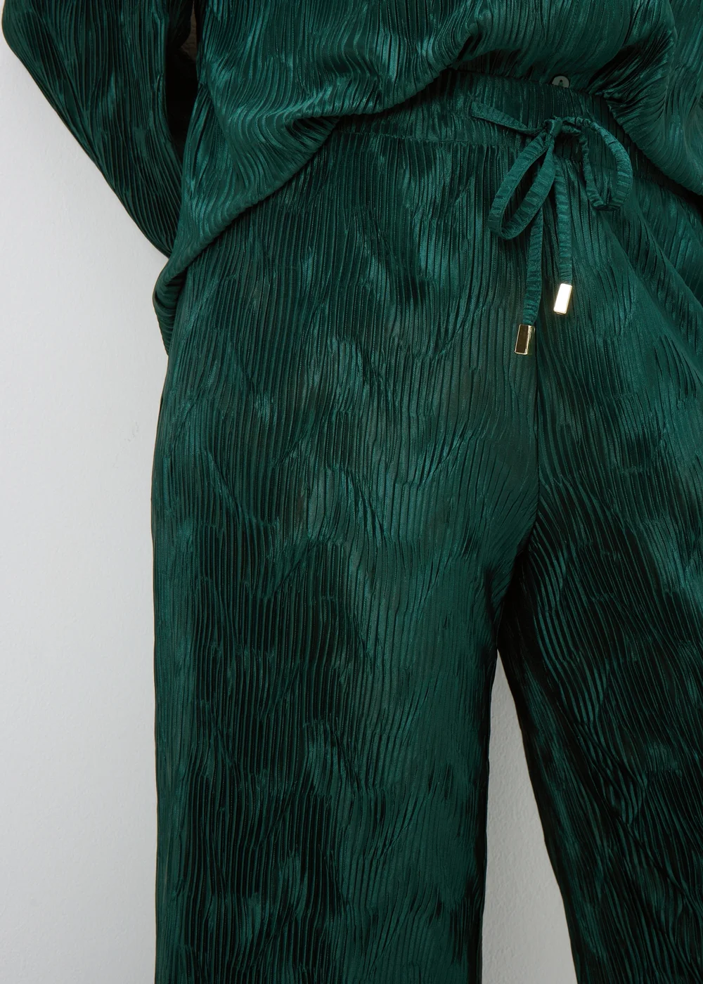Green Crinkle Plisse Co Ord Wide Leg Trousers - Size 08 29 leg Image 2