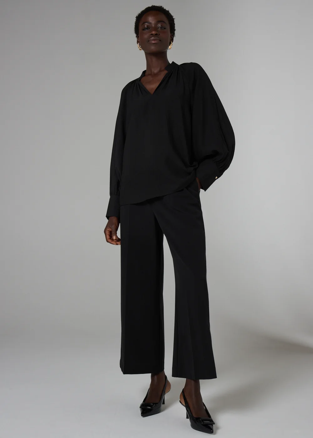 Et Vous Black Long Sleeve Popover Blouse - Small Image 2