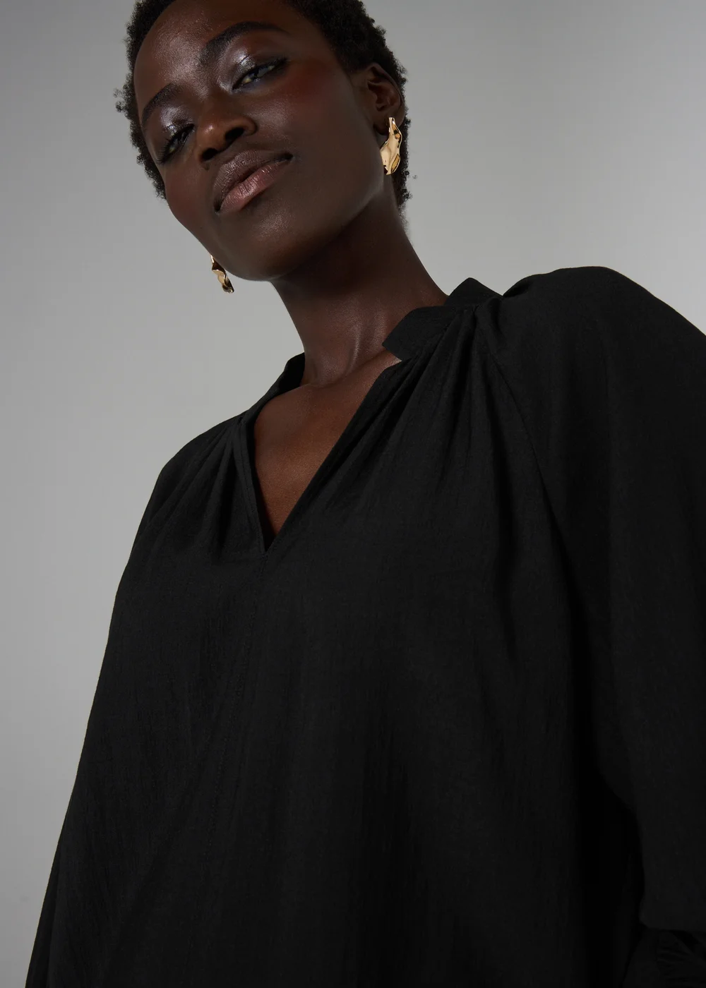 Et Vous Black Long Sleeve Popover Blouse - Small Image 1