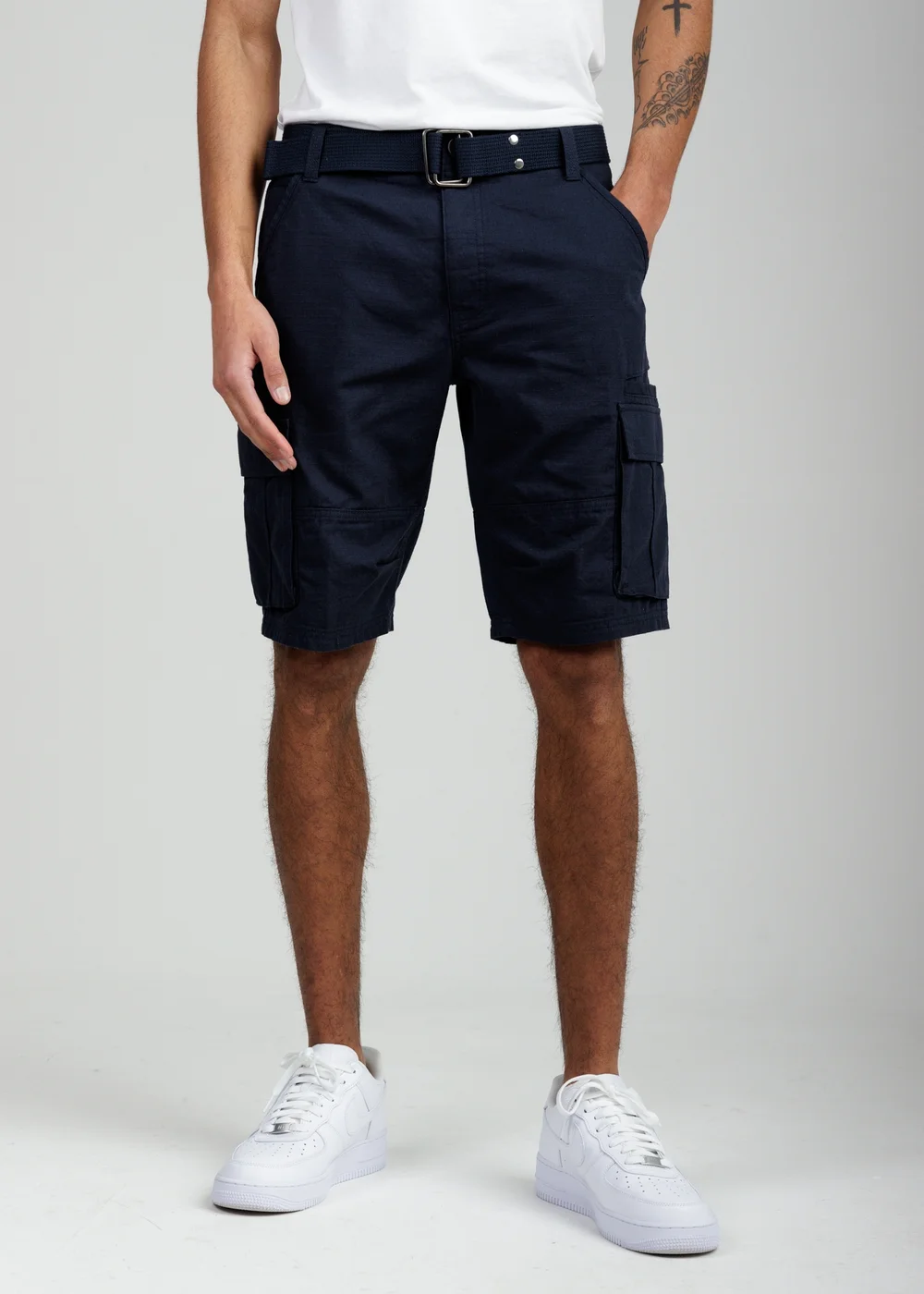 Tokyo Laundry Navy Cotton Ripstop Cargo Shorts - L Image 1