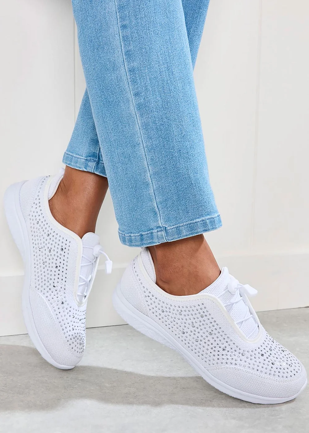 Cotton Traders Warm Cream Memorylite Toggle Trainers - 6 Image 4