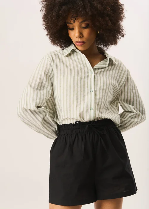 Gini London Black Draw String Short - 14 Image 3