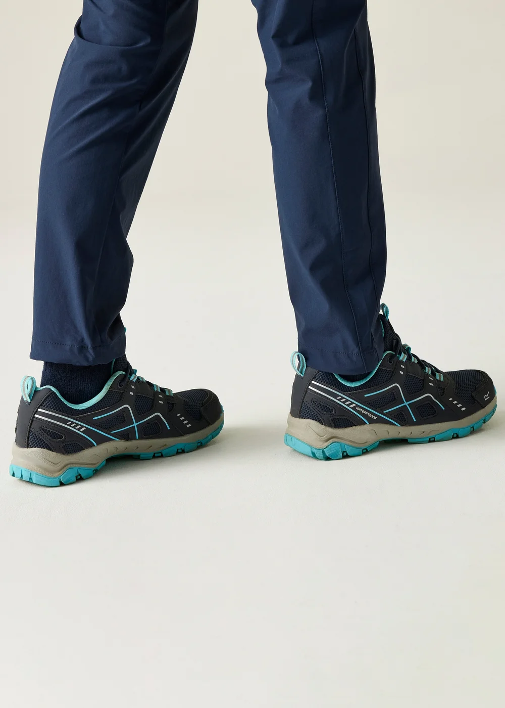 Regatta Navy Blue Vendeavour Waterproof with Isotex Technology Shoes - 6.5 Image 2