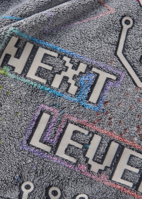 Catherine Lansfield Game Over Glow in the Dark Cosy Fleece Blanket Throw (130x170cm) - One Size Image 4