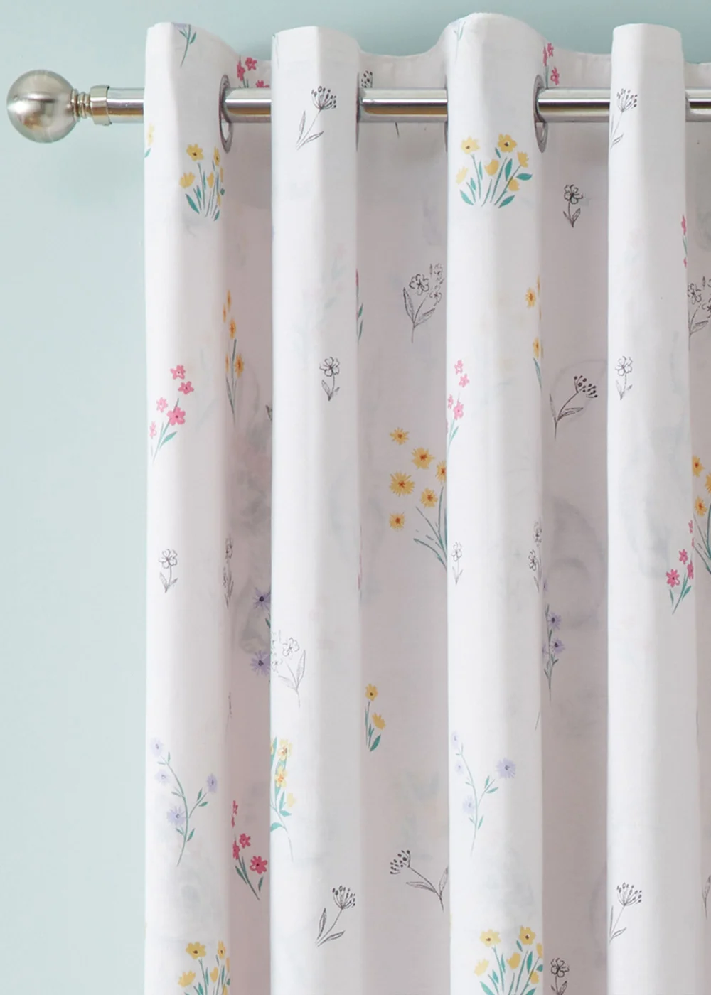 Catherine Lansfield Bunny Tails Ditsy Flowers Fully Reversible Eyelet Curtains Pink - 66W X 72D (168x183cm) Image 2