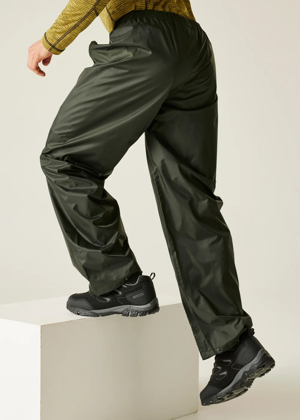 Regatta Dark Olive Adult Stormbreak Waterproof Hydrofort Overtrousers - S Image 2