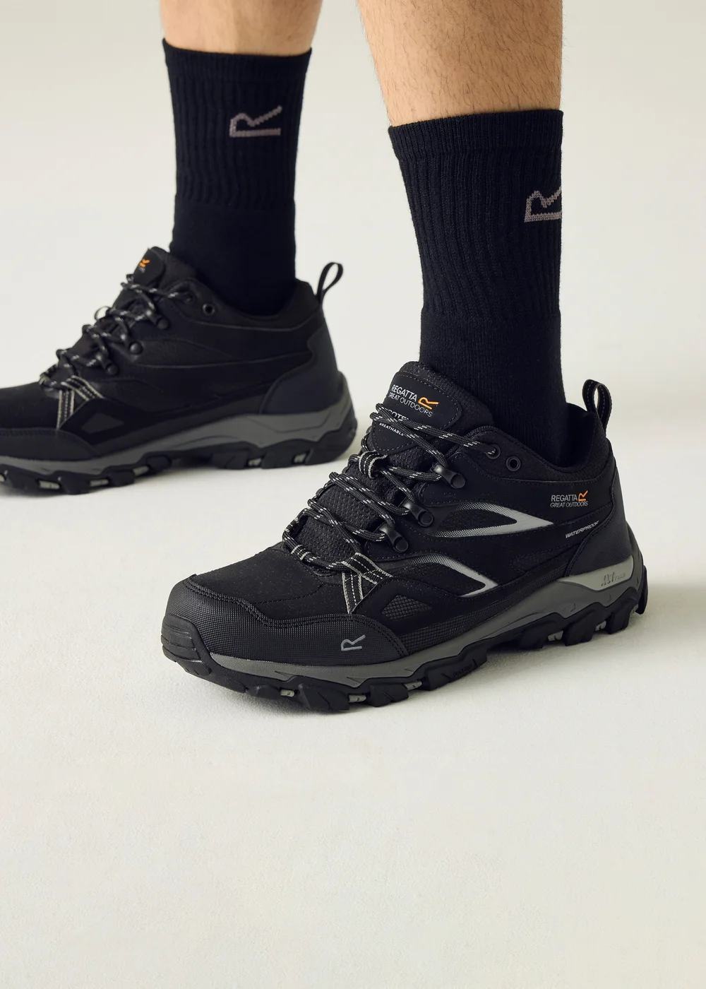 Regatta Black Granite Holcombe 3 Low Waterproof, Breathable Shoes - Size 6.5 Adult Footwear Image 1