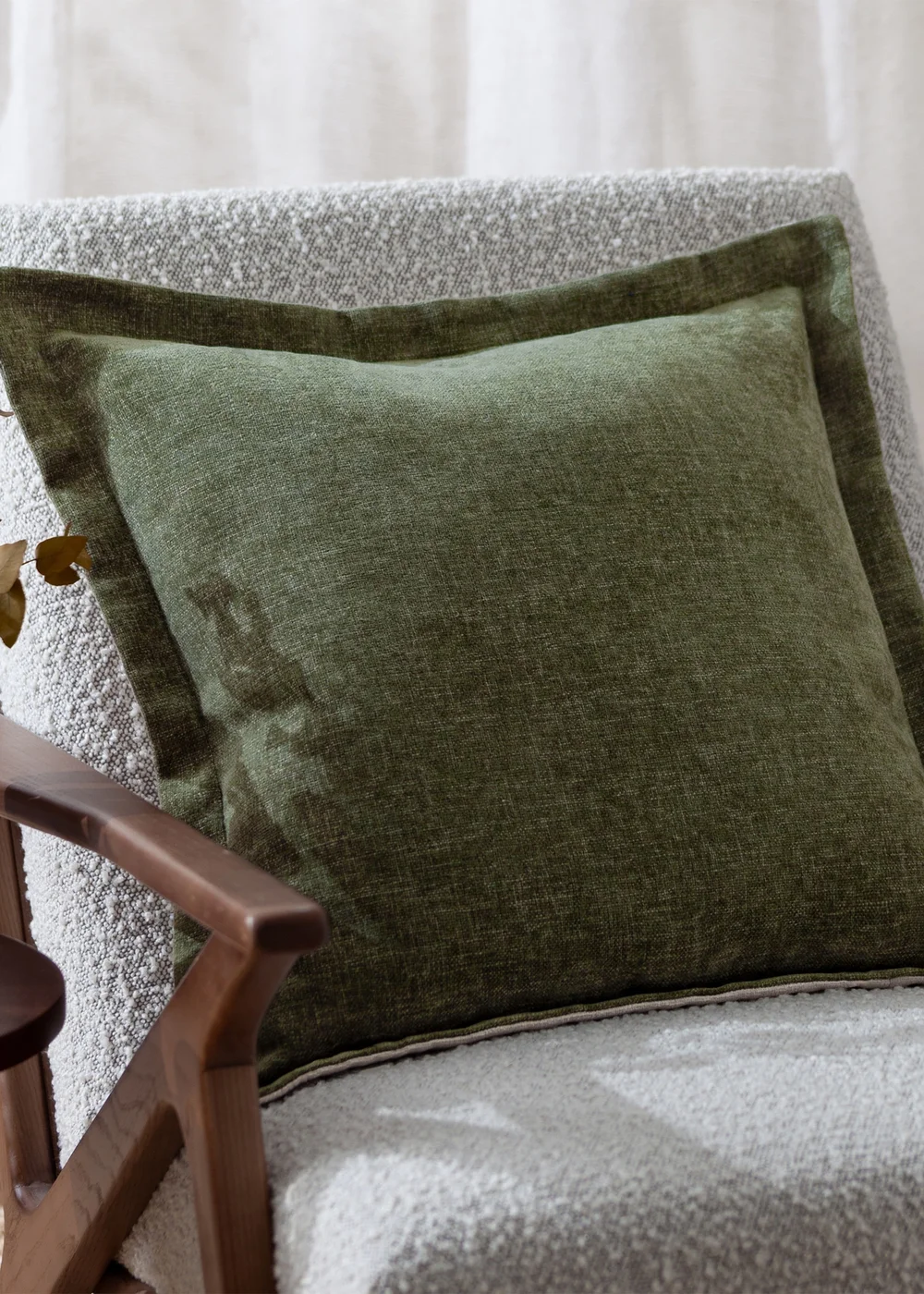 Yard Dune Chenille Green Cushion (50 x 50 x 8 cm) - One Size Image 1