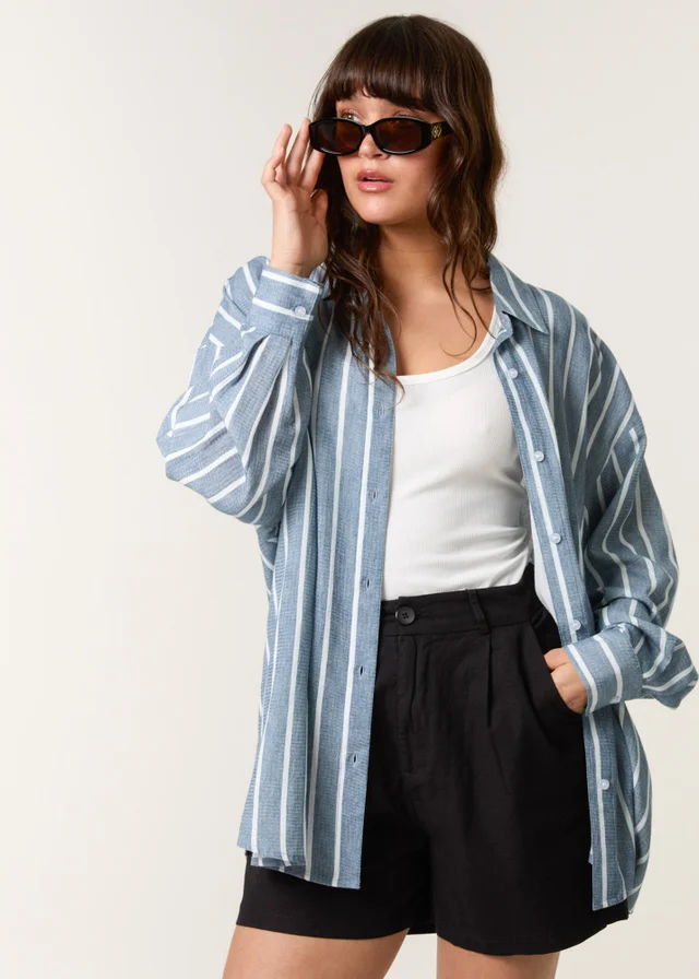 Blue Vanilla Black Shorts With Pleated Design