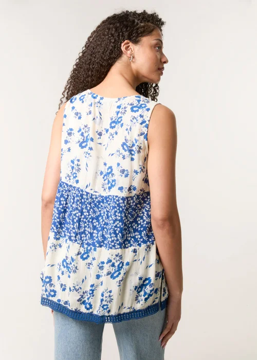 Blue Vanilla Ivory Crochet Mix Button Front Top - Small/Medium Image 4