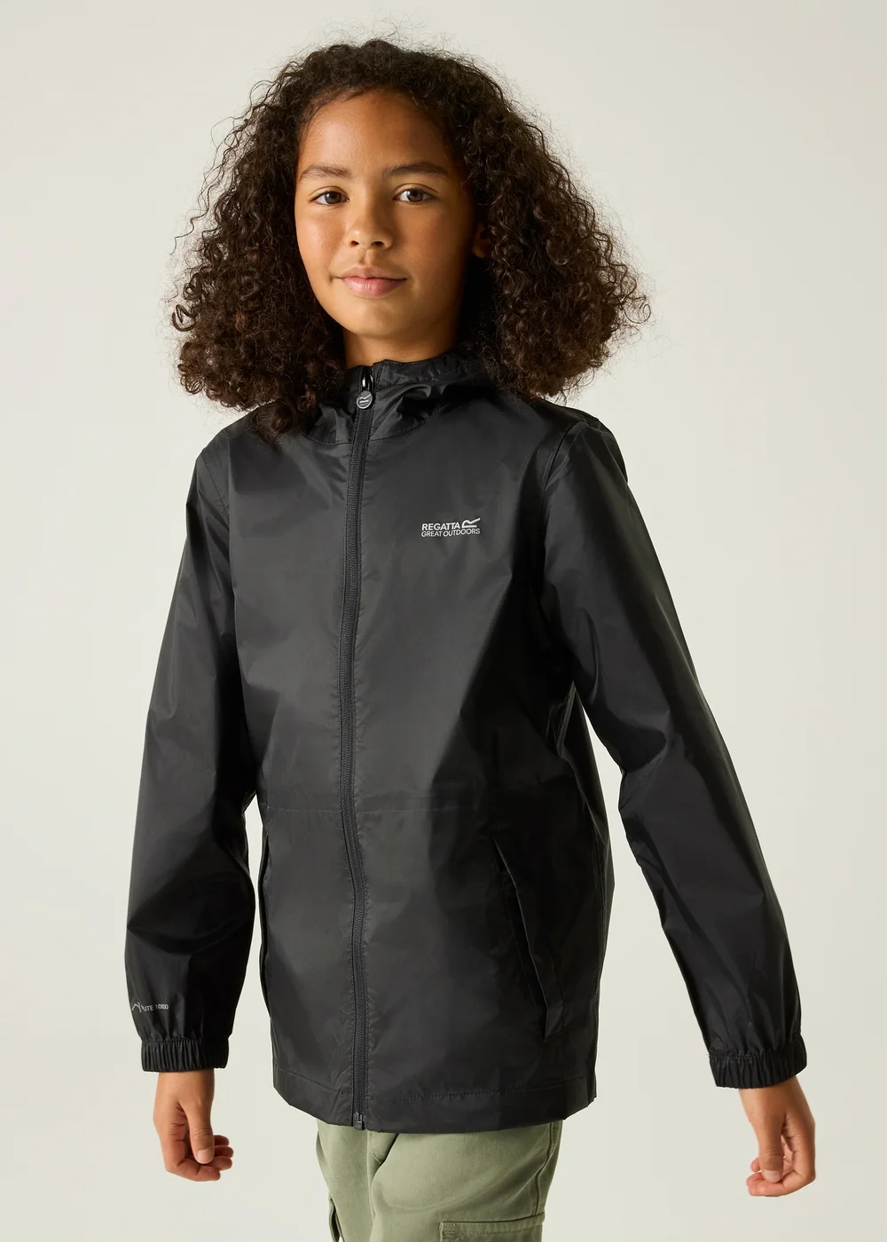 Regatta Black Kids Pack-It III Waterproof Breathable Isolite Jacket (3-16 Years) - Age 3-4 Years Image 1