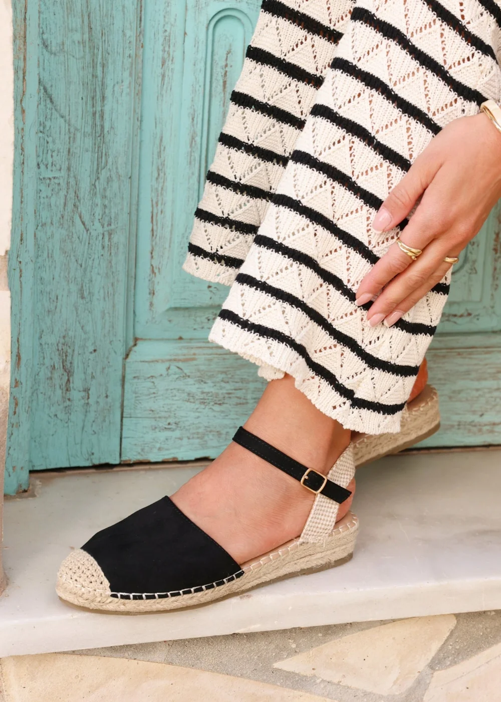 Linzi Neroli Black Suede Closed Toe Espadrille Flatform Sandal - Size 5 Image 1