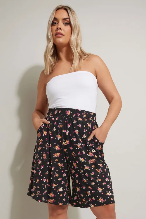 Yours Curve Black Floral Print Jersey Shorts - 16 Image 2