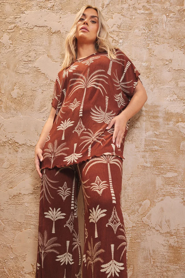 Yours Curve Brown Palm Print Plisse Top
