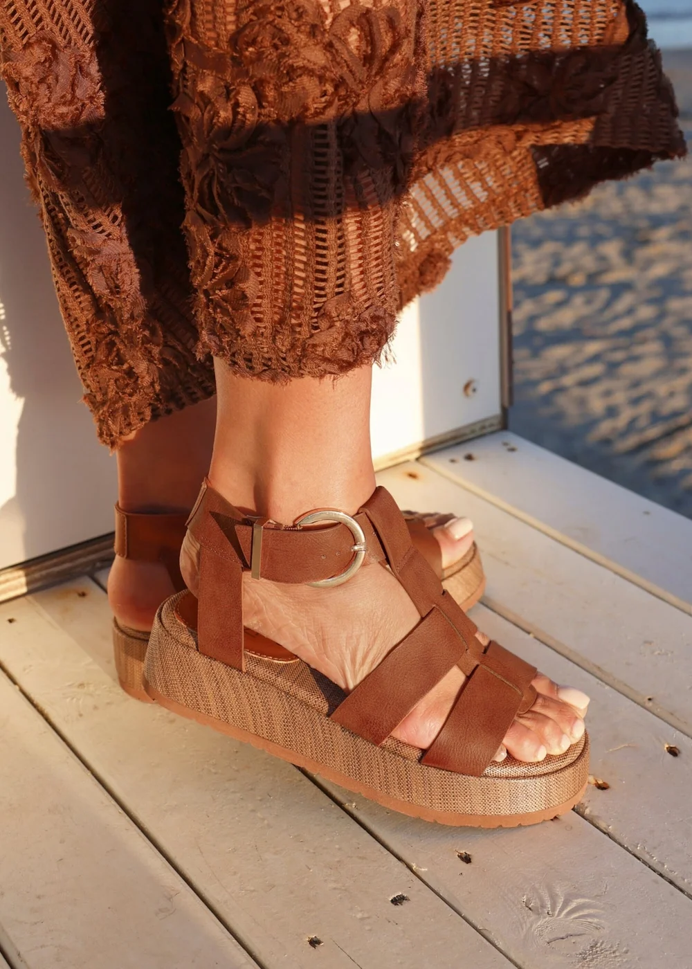 Linzi Tori Tan Faux Leather Gladiator Flatform Sandals - Size 7 Image 1