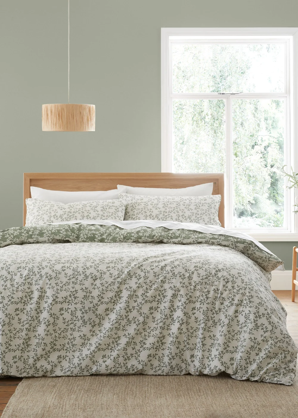 Bianca Fine Linens Shadow Leaves 200 Thread Count Cotton Reversible Duvet Cover Set - Single Image 2