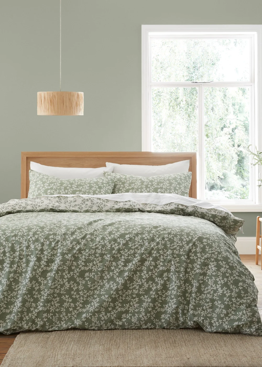 Bianca Fine Linens Shadow Leaves 200 Thread Count Cotton Reversible Duvet Cover Set - Single Image 1