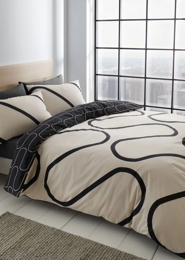 Catherine Lansfield Linear Curve Geometric Black Reversible Duvet Cover Set