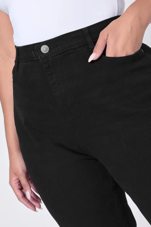 Yours Curve Black Mom Jeans - 26 Image 4