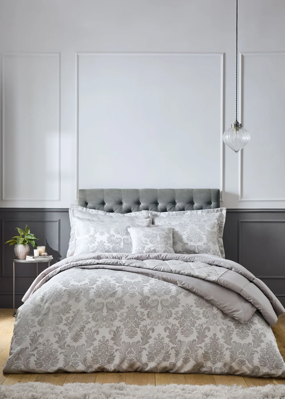 Catherine Lansfield Damask Jacquard Double Duvet Cover Set Silver Grey - Single Image 1
