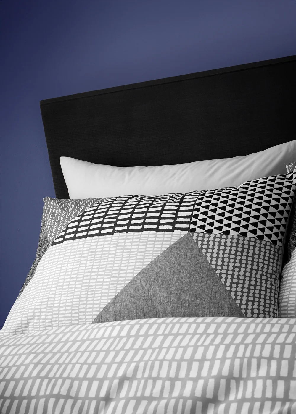 Catherine Lansfield Larsson Geo Reversible Duvet Cover Set Grey - Single Image 2