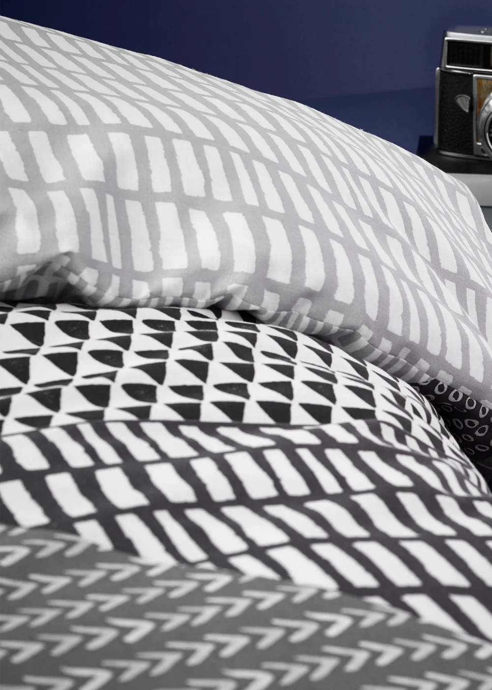 Catherine Lansfield Larsson Geo Reversible Duvet Cover Set Grey - Single Image 3