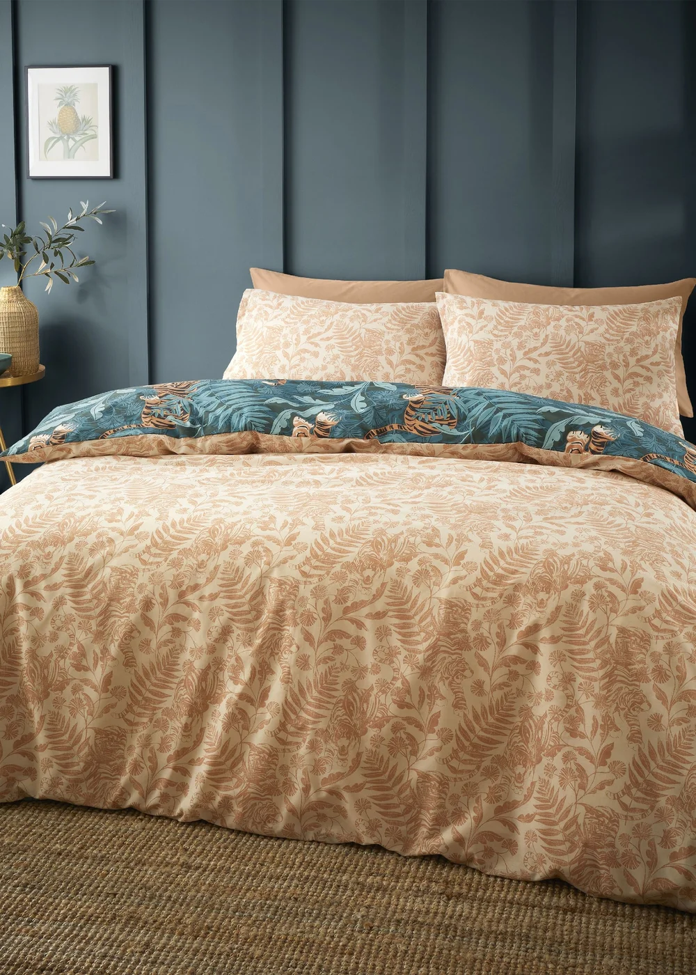 Catherine Lansfield Tropic Tiger Leaf Reversible Single Duvet Cover Set Green - Single Image 2
