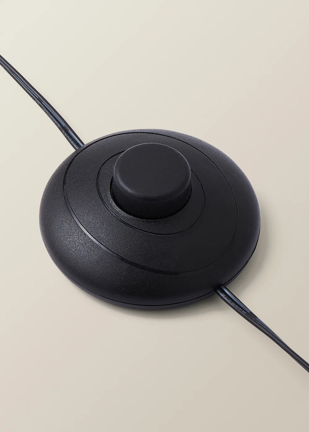 ValueLights Infinity Matte Black LED Floor Lamp - One Size Image 3