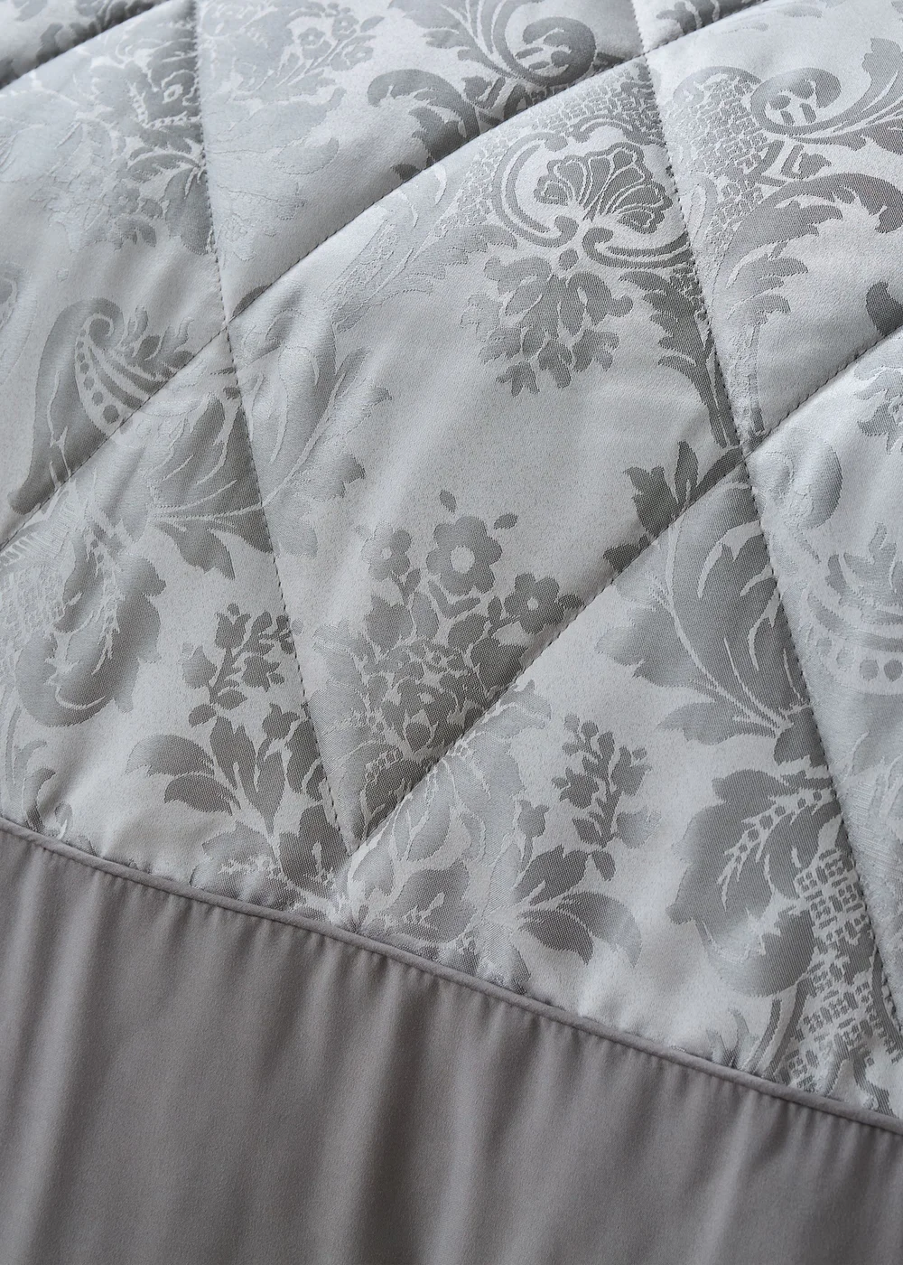 Catherine Lansfield Silver Grey Damask Jacquard Bedspread - One Size Image 2
