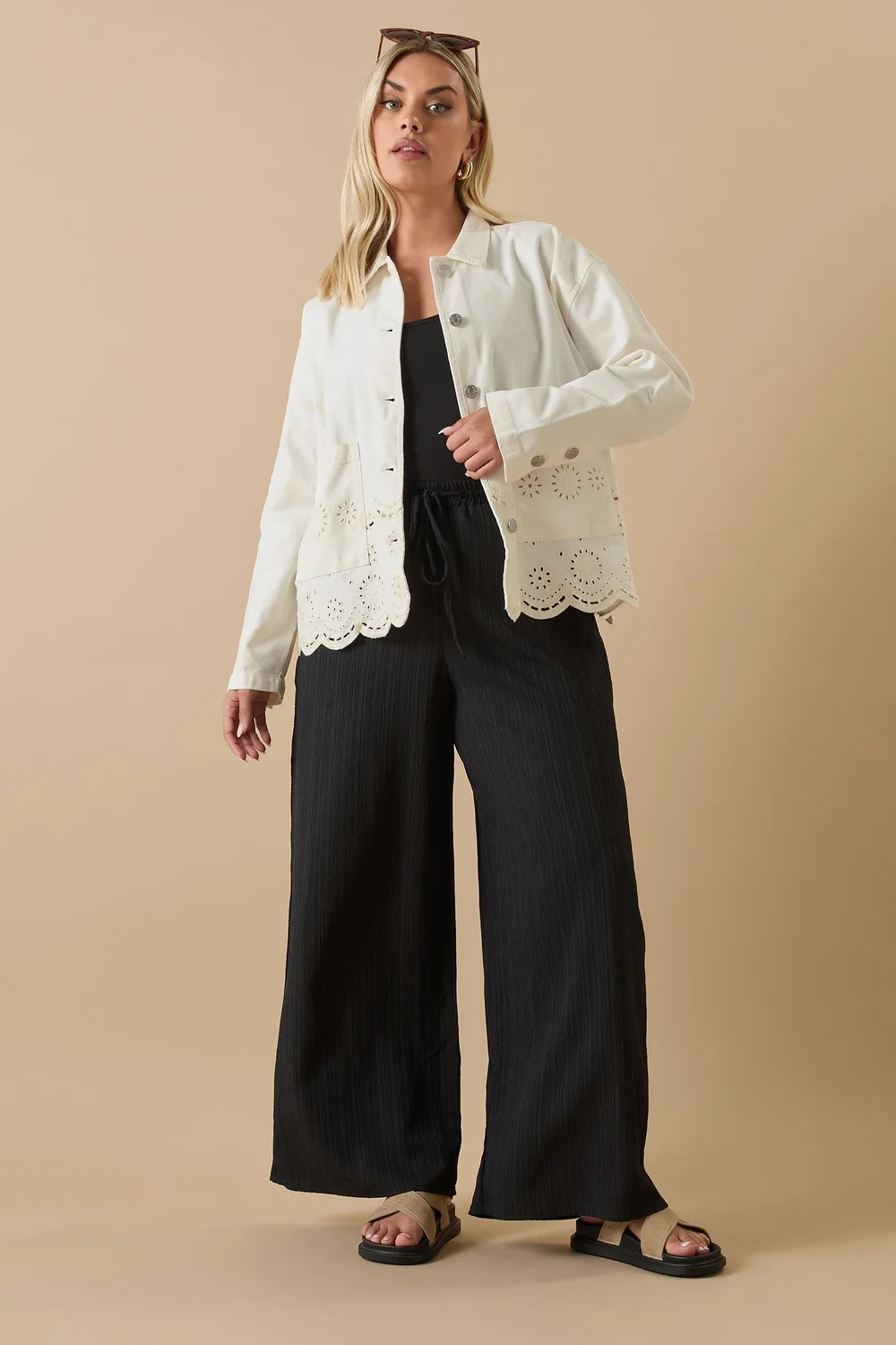 YOURS Curve Ivory White Broderie Anglaise Twill Shacket - 18 Image 2