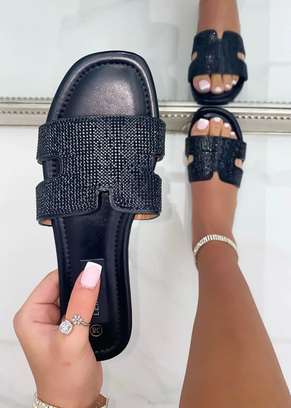 Love Lemonade Black Crystal Lush Halo Sliders - Size 3 Image 2