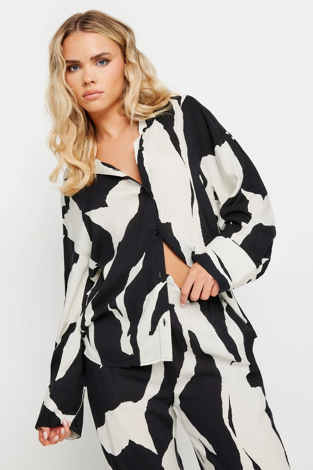 PixieGirl Petite Black Mono Abstract Print Shirt - Size 10 Image 1