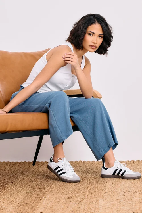 PixieGirl Petite Blue Acid Wash Cropped Trousers - 8 Image 3