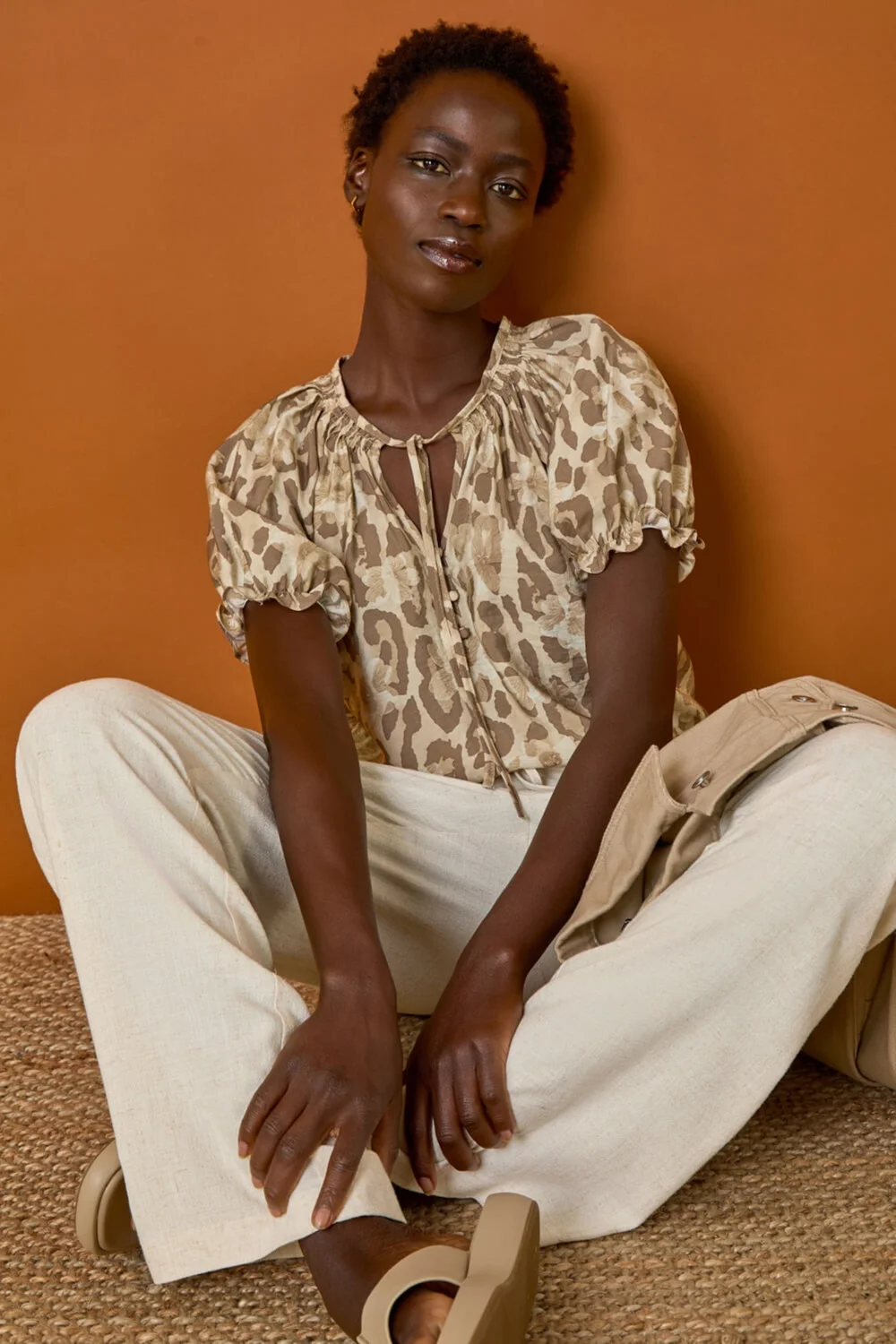 Roman Taupe Animal Print Tie Neck Top - Size 20 Image 2