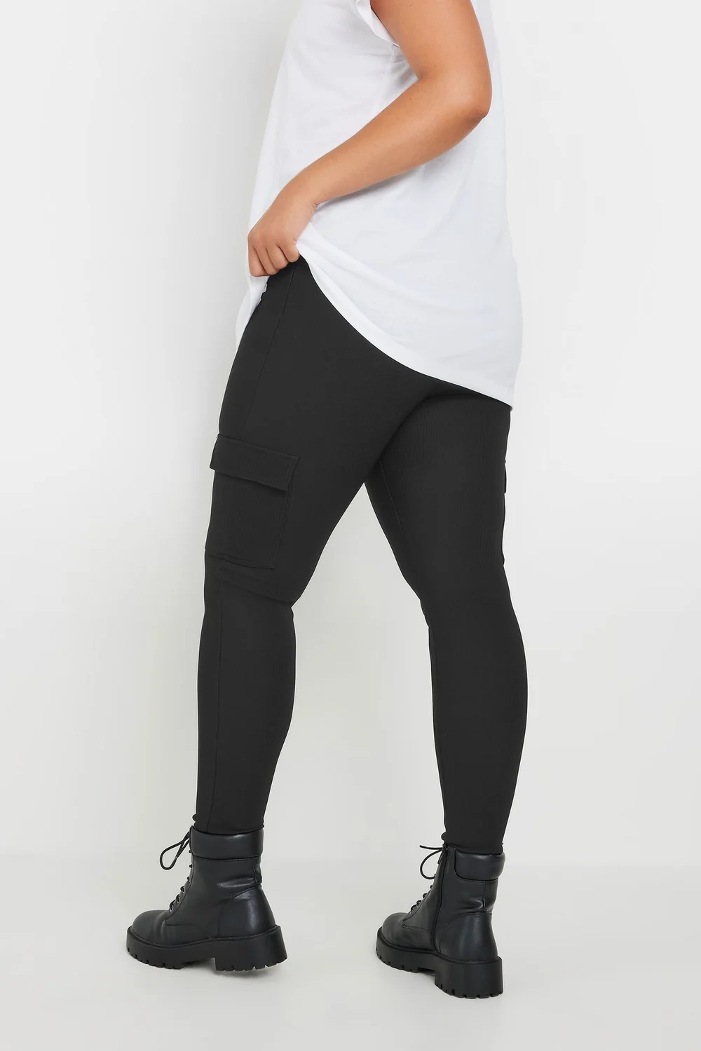 Yours Curve Black Cargo Leggings - 24 Image 3