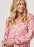 Izabel London Pink Floral Shirred 3/4 Sleeve V-Neck Blouse - L Image 3
