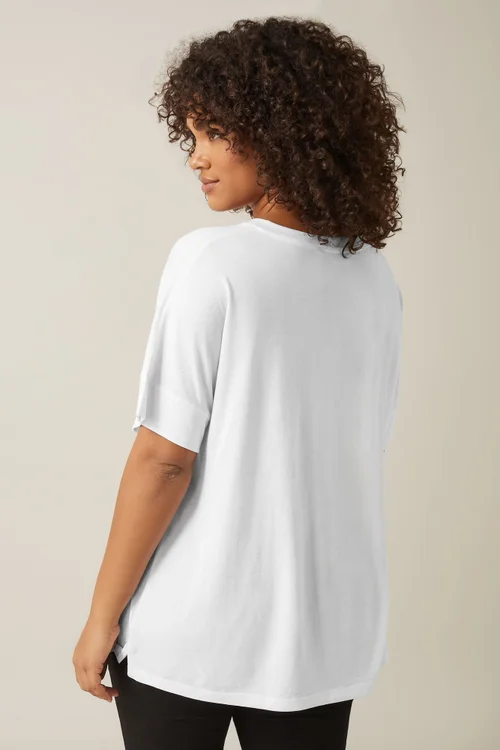 Evans Curve White Short Sleeve Modal Rich T-Shirt - Size 30-32 Image 3