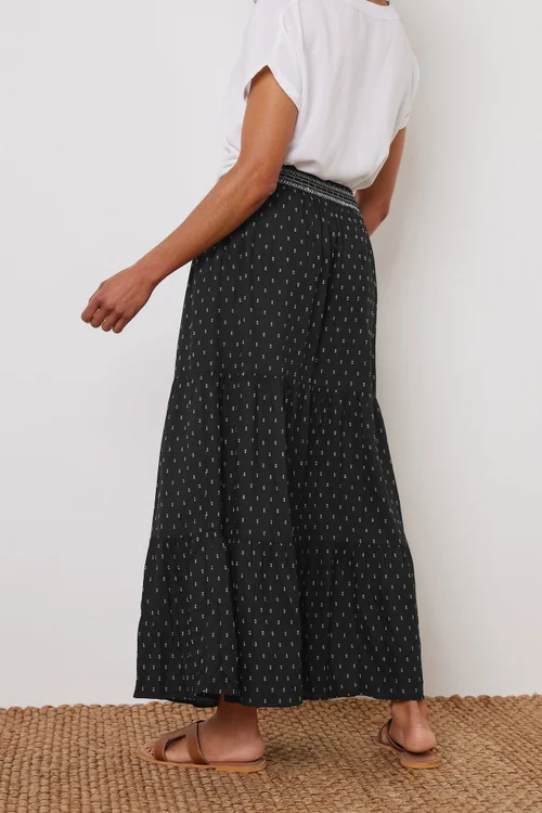 M&Co Black Dobby Tiered Maxi Skirt - Size 14 Image 4