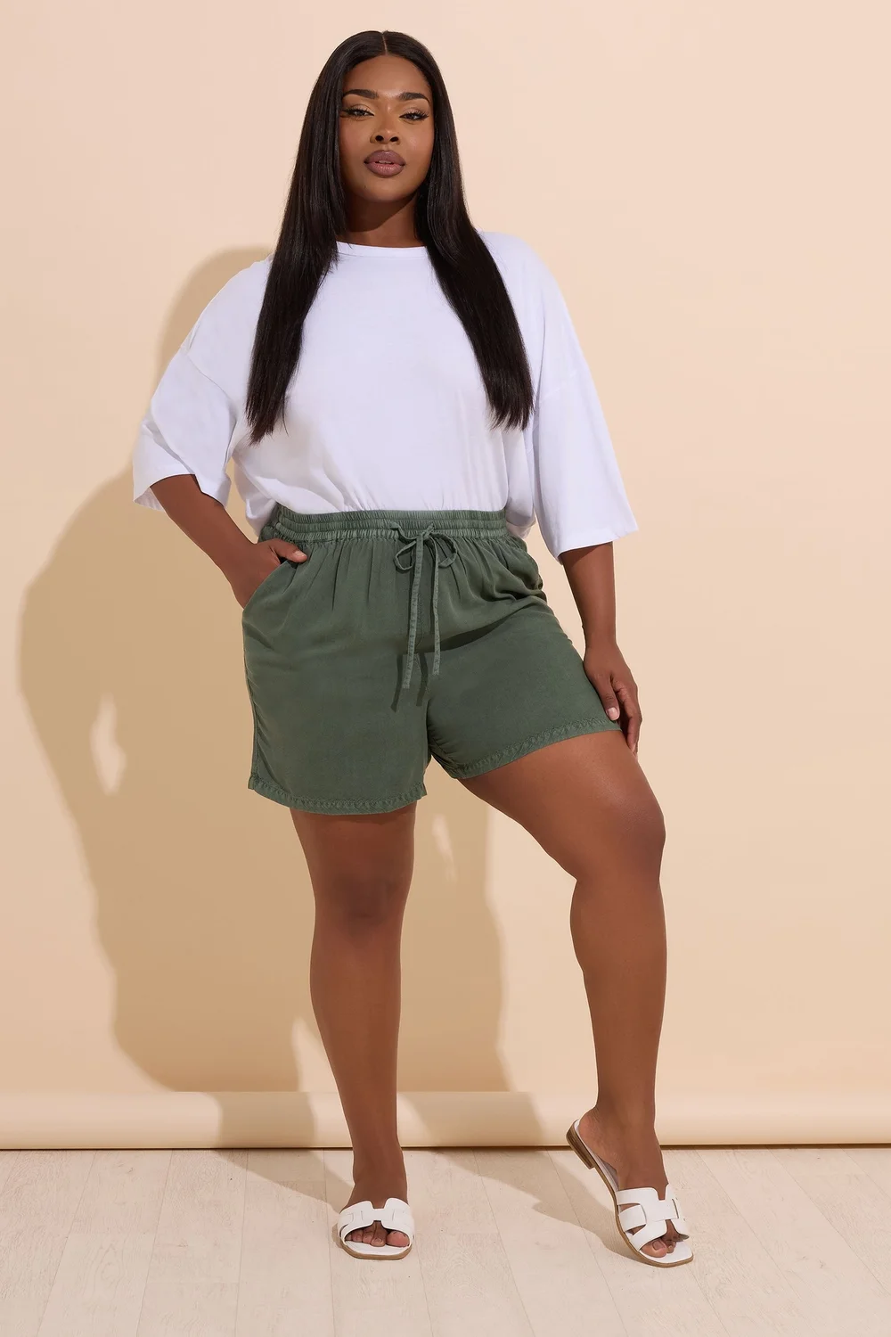 Yours Curve Khaki Green Chambray Shorts - 26-28 Image 2