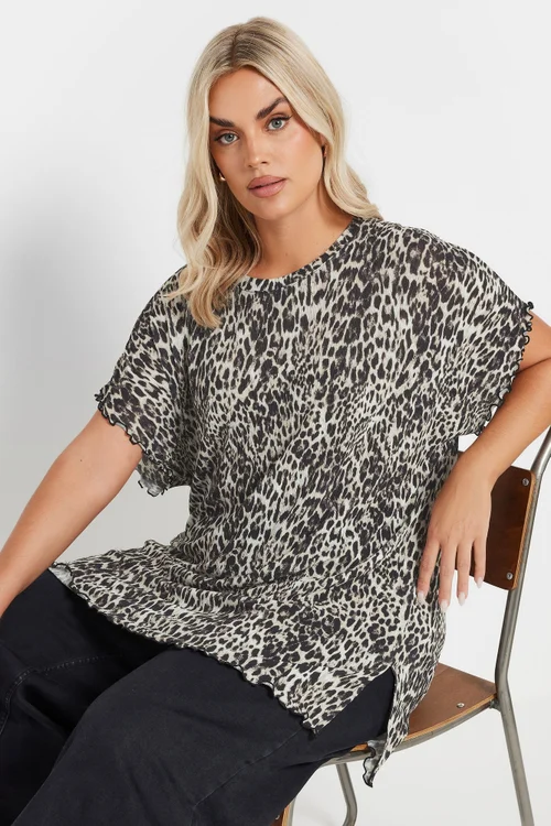 Yours Curve Natural Brown Leopard Print Plisse T-Shirt - Size 20 Image 1