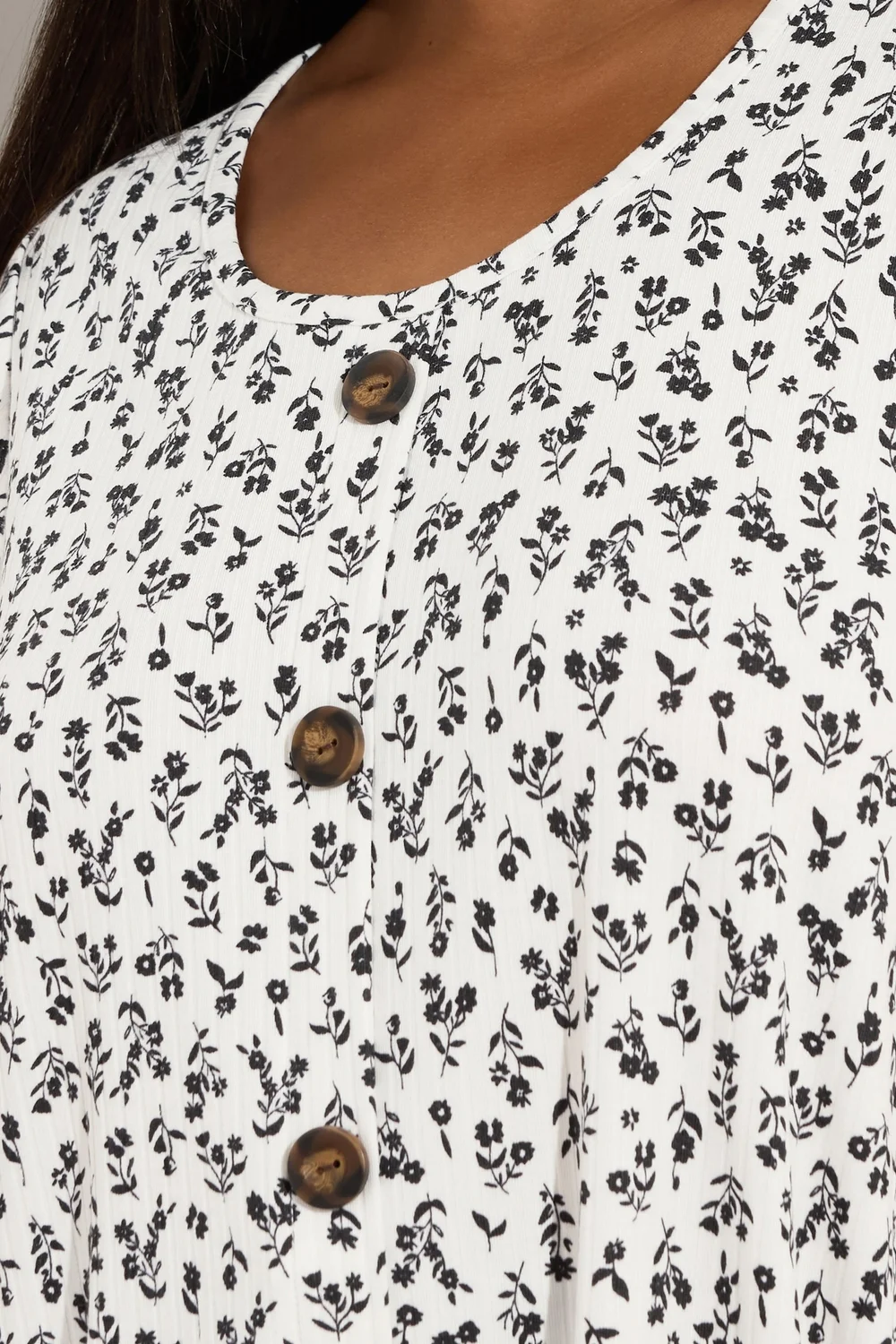 Yours Curve White Ditsy Floral Ribbed Swing T-Shirt - Size 22-24 Image 5