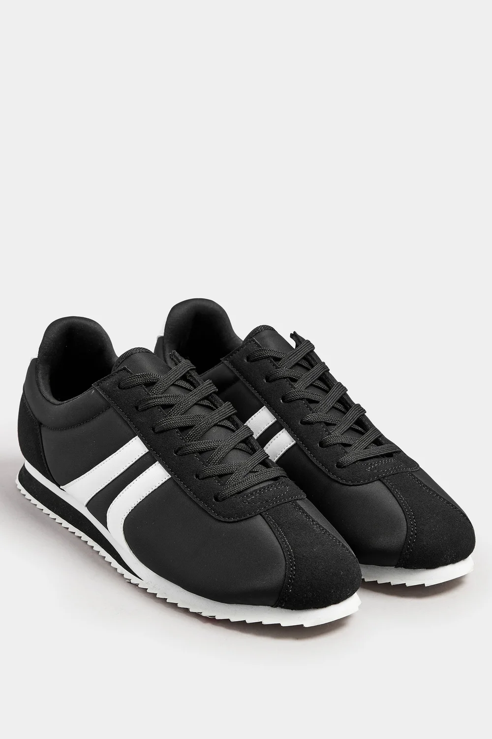 Yours Black Side Stripe Trainers in Extra Wide EEE Fit - 5 Extra Wide Image 2