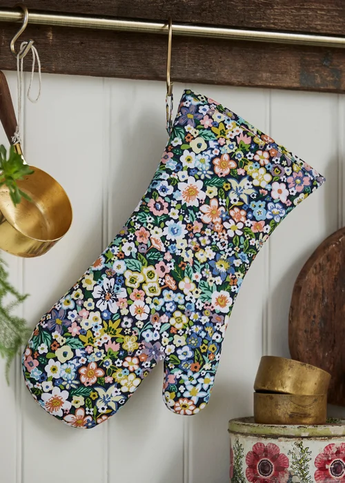Ulster Weavers Confetti Floral Multi Colour Gauntlet Oven Glove - One Size Image 2