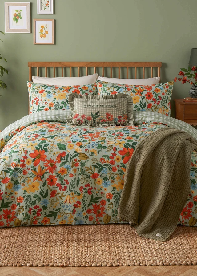 furn. Meadowhaze Printed Green Duvet Cover Set