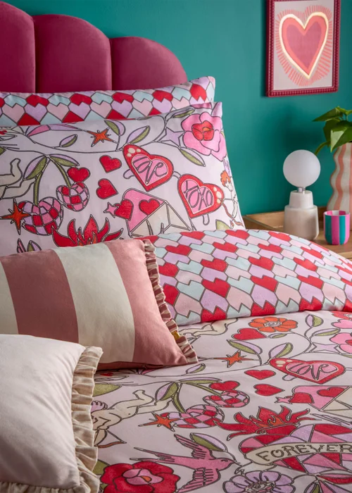 furn. Glasshearts Printed Pink Duvet Cover Set - Single Image 3