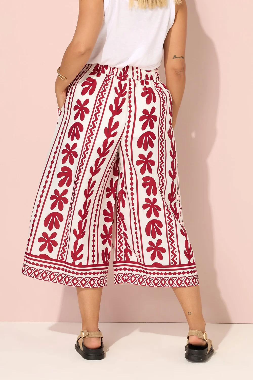 Yours Curve Red Aztec Leaf Midaxi Culottes - 26-28 Image 3