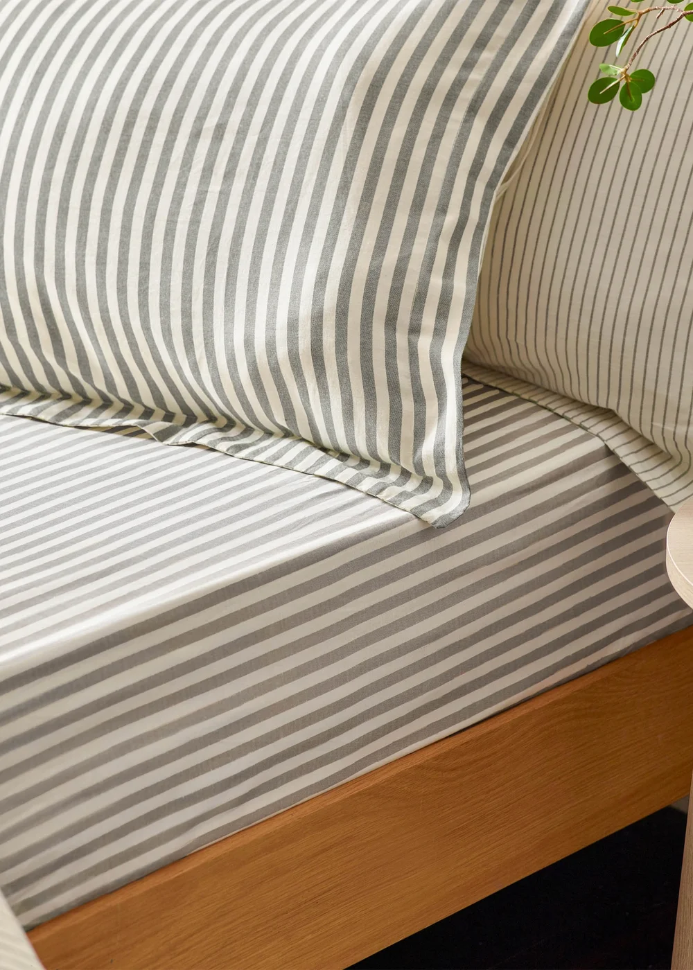 Yard Hebden Melange Stripe Cotton Grey Fitted Sheet - Double Image 1
