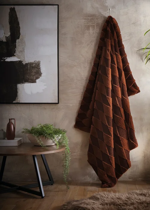 Appletree Cosy Diamond Brushed Chocolate Throw - One Size Image 1
